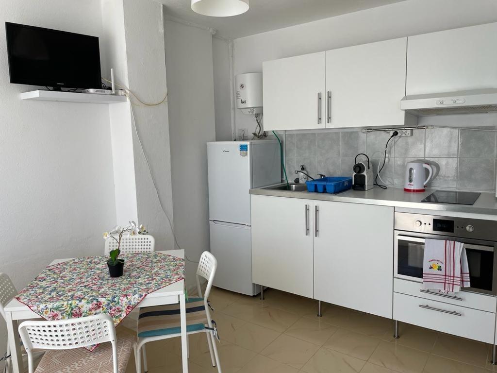 Clarissa Apartment คอสตา เด อันตีกัว ภายนอก รูปภาพ